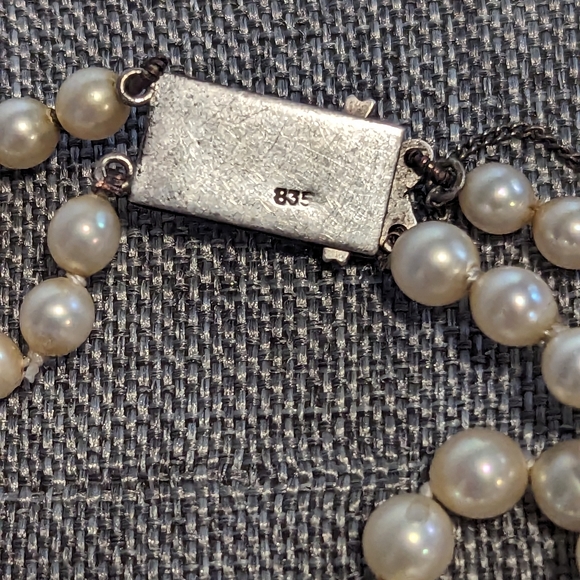 Vintage 1960s High Quality Double Stranded Graduated Faux Pearl Necklace 835 - Picture 4 of 6